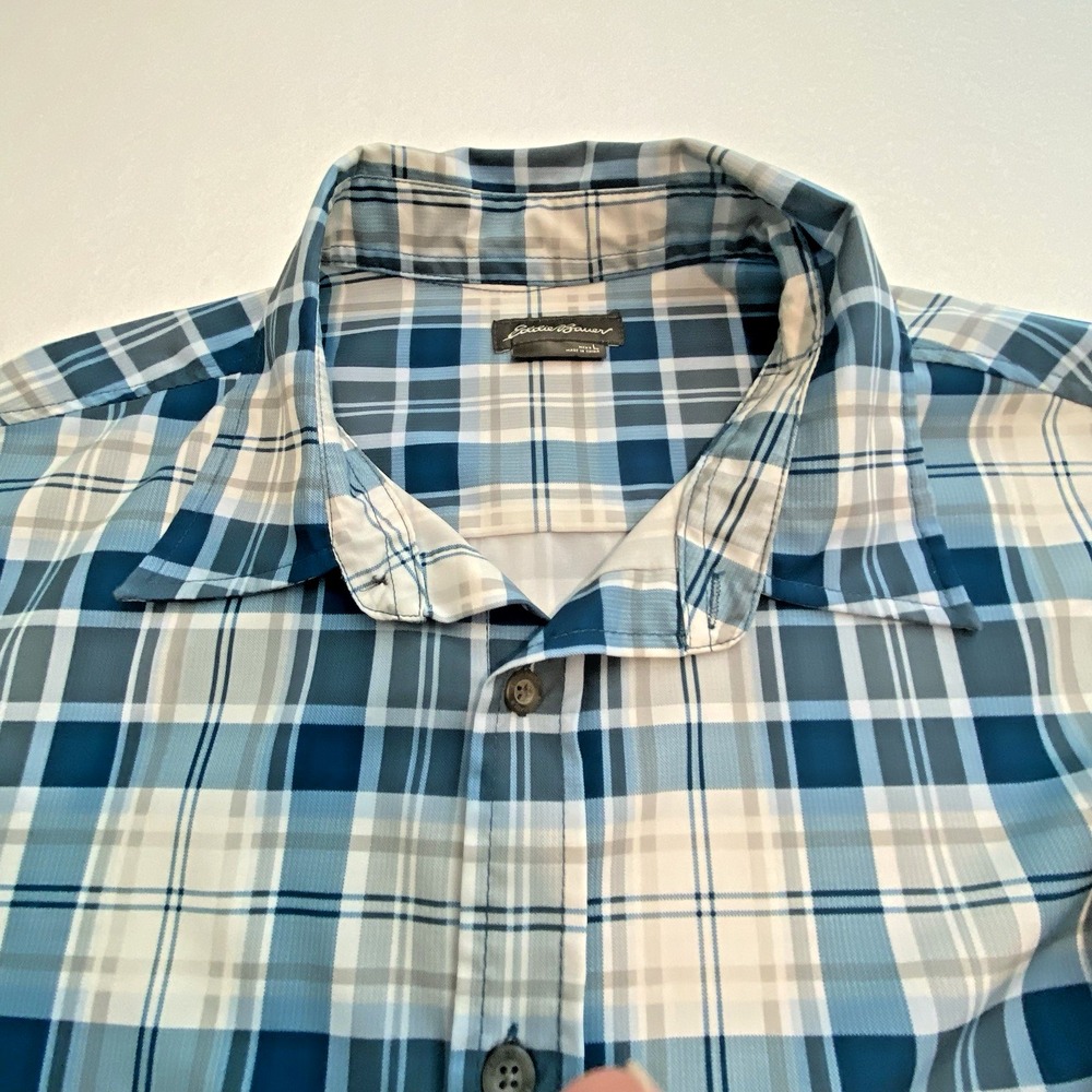 Eddie Bauer Shirt Button Down Long Sleeve Traveler Mens Size L  SKU B10-01